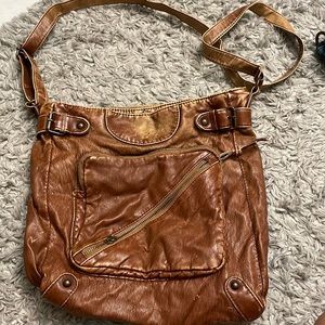 CROSS BODY BAG